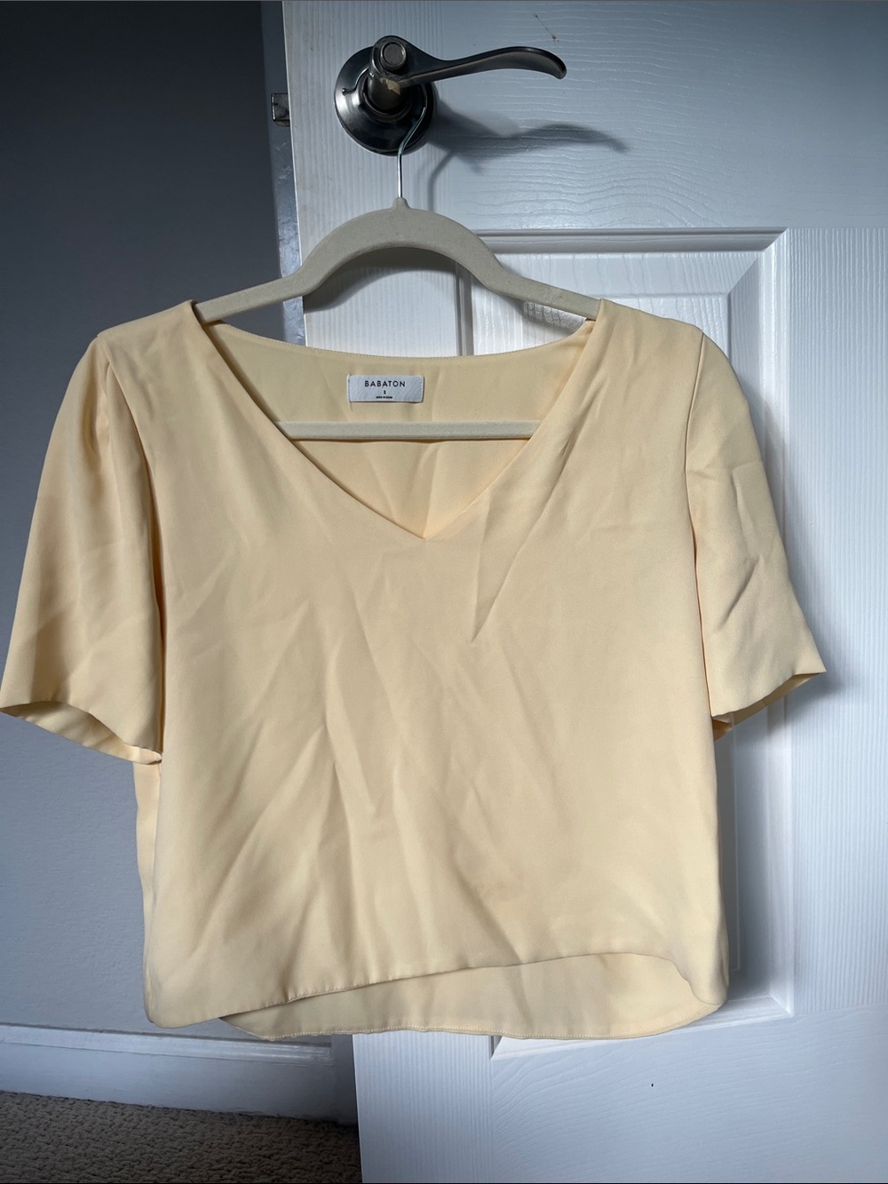 Babaton Pale Yellow V-Neck Short Sleeve Blouse